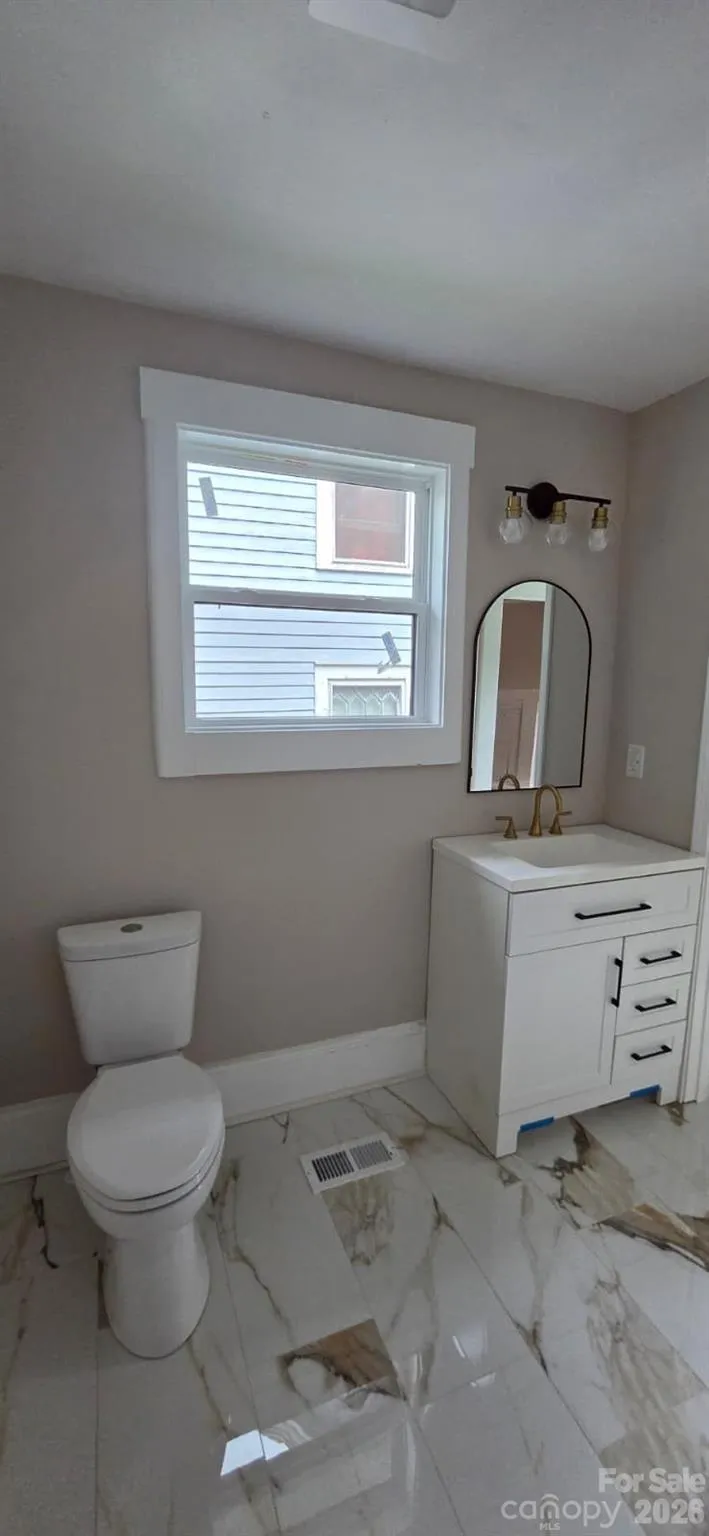 509 5th Street Spencer, NC 28159