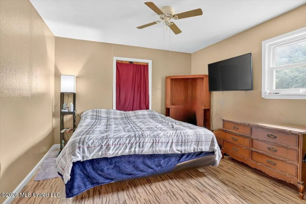 4668 Central Academy Road Sardis, MS 38666