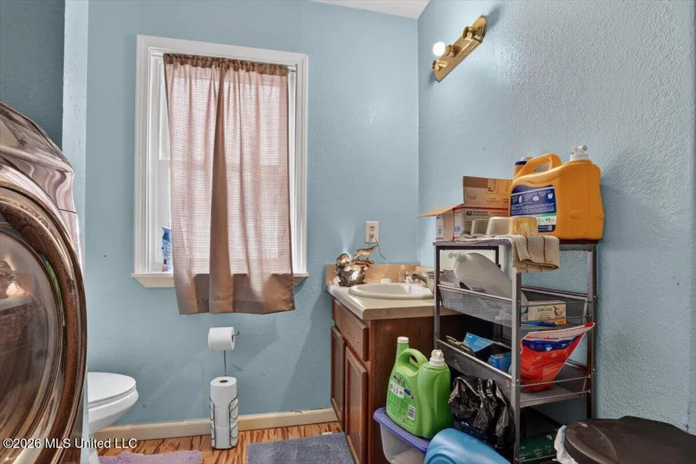 4668 Central Academy Road Sardis, MS 38666