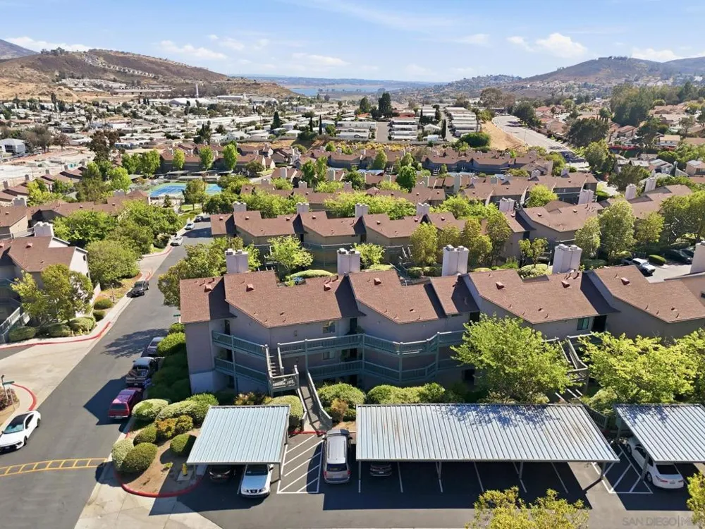 3003 Blue Oak Ct Spring Valley, CA 91978