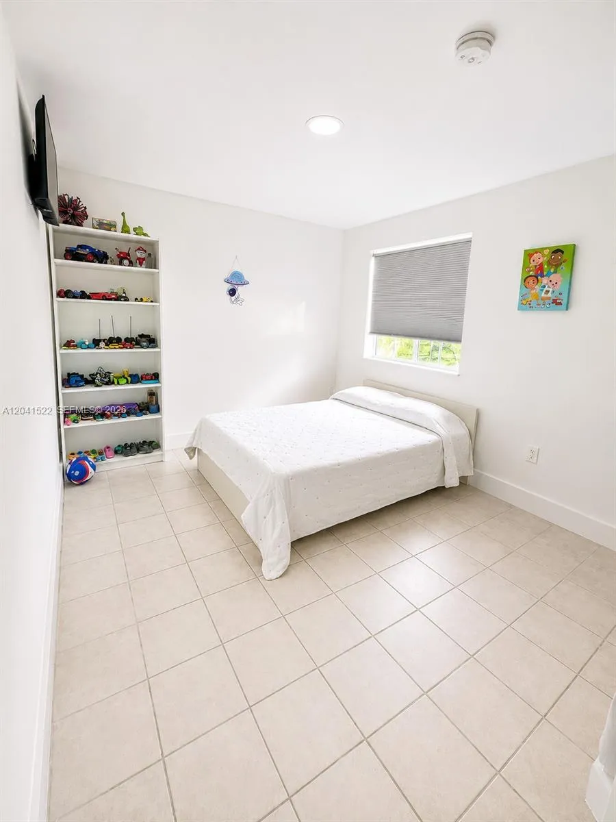 18602 SW 100th Ave #18602 Cutler Bay, FL 33157