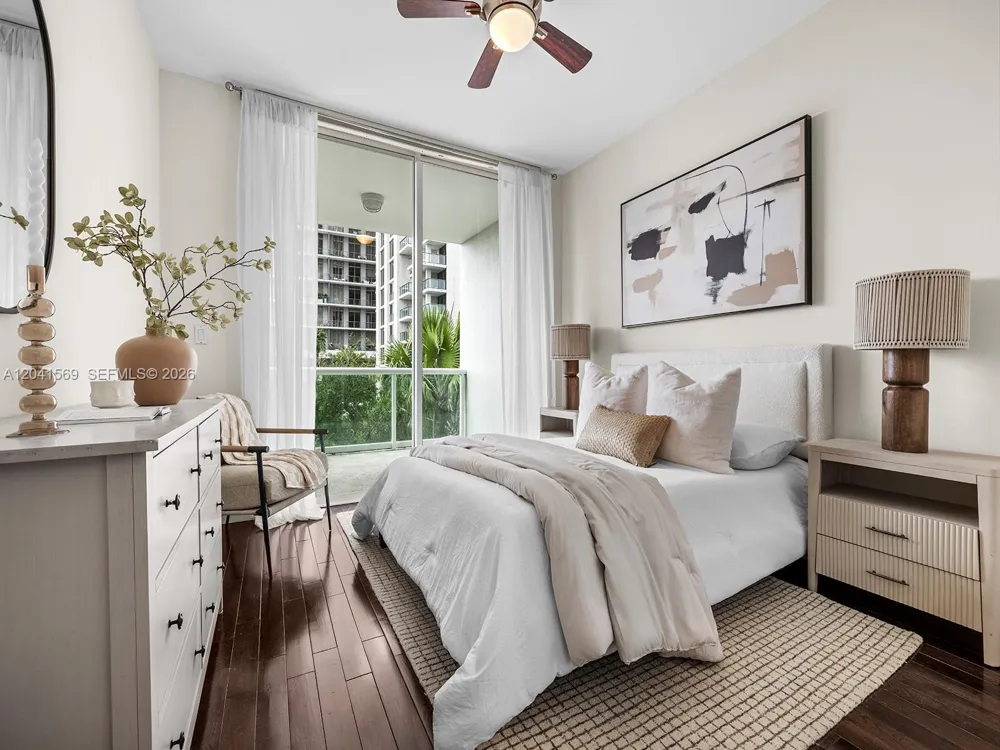 2645 S Bayshore Dr #304 Miami, FL 33133