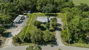 1270 Nobles Rd La Belle, FL 33935