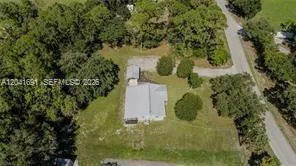 1270 Nobles Rd La Belle, FL 33935