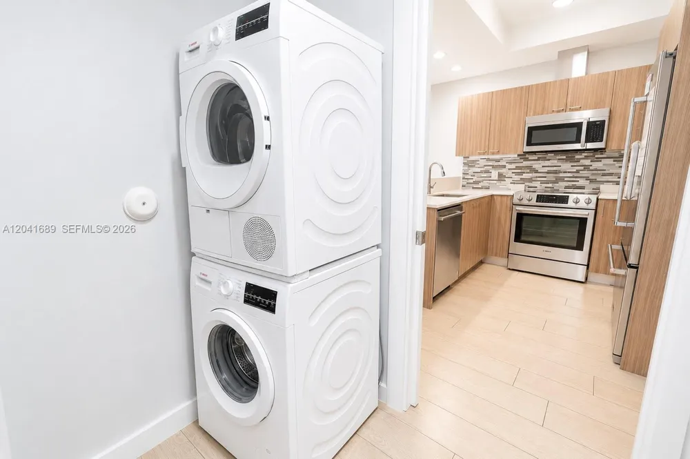 619 Meridian Ave #4 Miami Beach, FL 33139