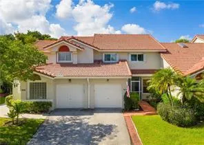 7610 Pinewalk Drive S #128