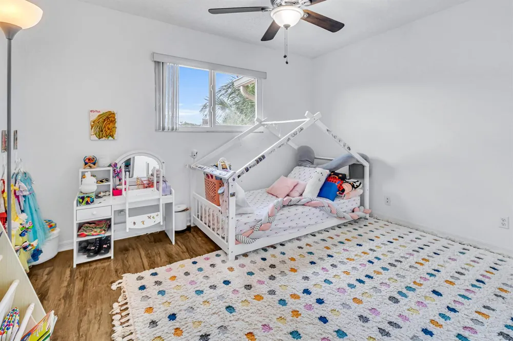 7610 Pinewalk Drive S #128 Margate, FL 33063
