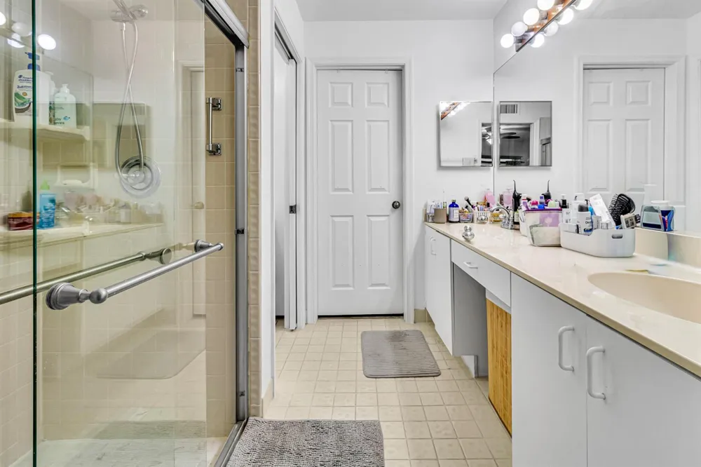 7610 Pinewalk Drive S #128 Margate, FL 33063