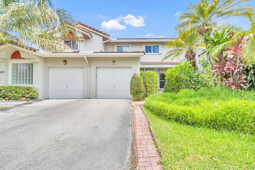 7610 Pinewalk Drive S #128 Margate, FL 33063