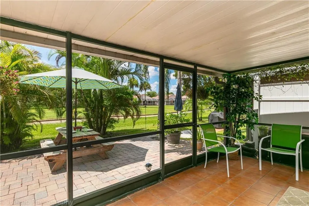 7610 Pinewalk Drive S #128 Margate, FL 33063