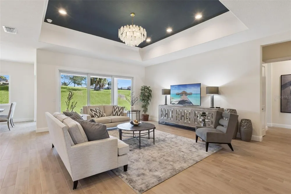 4044 PINNACLE PLACE Lady Lake, FL 32159