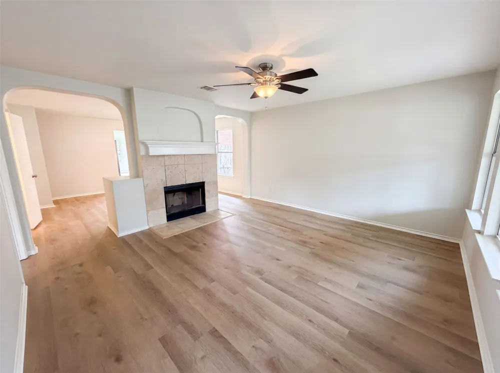 2026 Cardinal Lane Lewisville, TX 75077