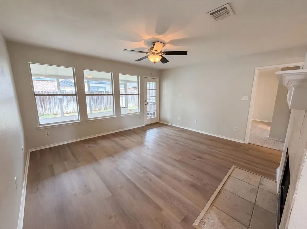 2026 Cardinal Lane Lewisville, TX 75077