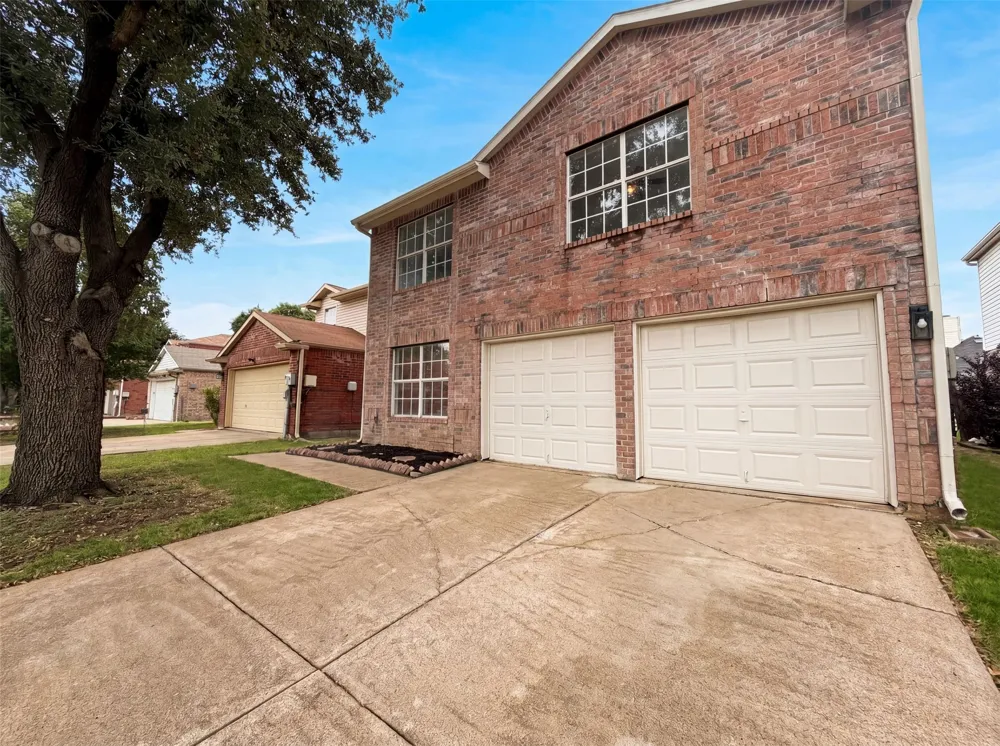 2026 Cardinal Lane Lewisville, TX 75077