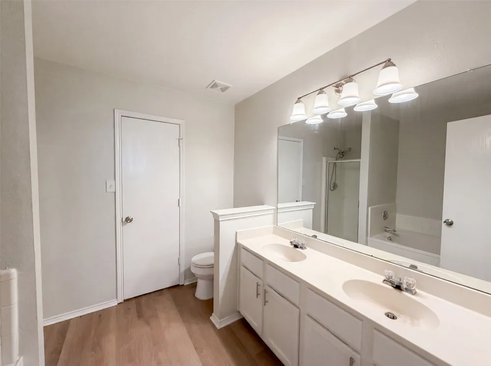 2026 Cardinal Lane Lewisville, TX 75077