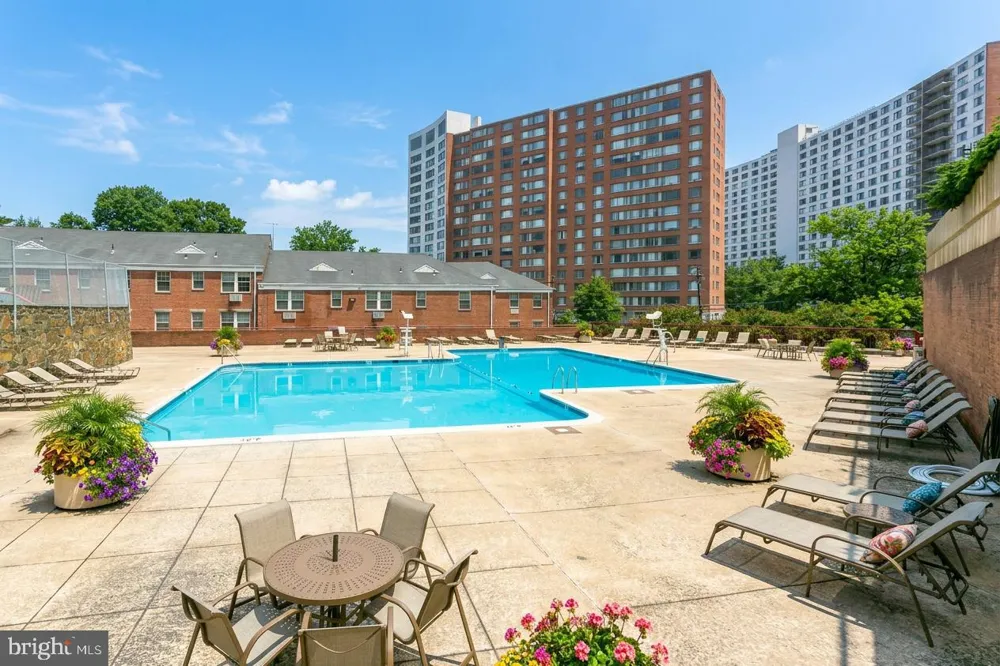 1220 BLAIR MILL ROAD #101 Silver Spring, MD 20910