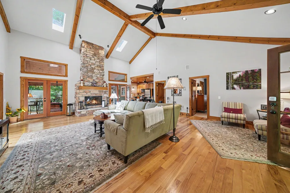 14279 Wildwood Lane Chikaming Township, MI 49115