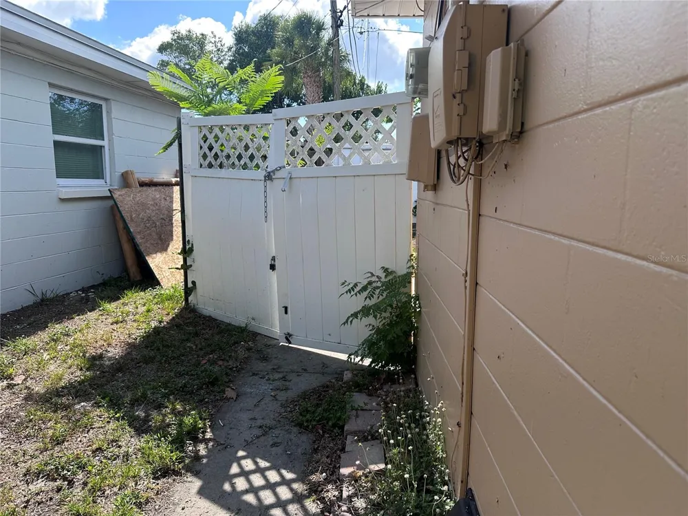 11452 104TH STREET Largo, FL 33773