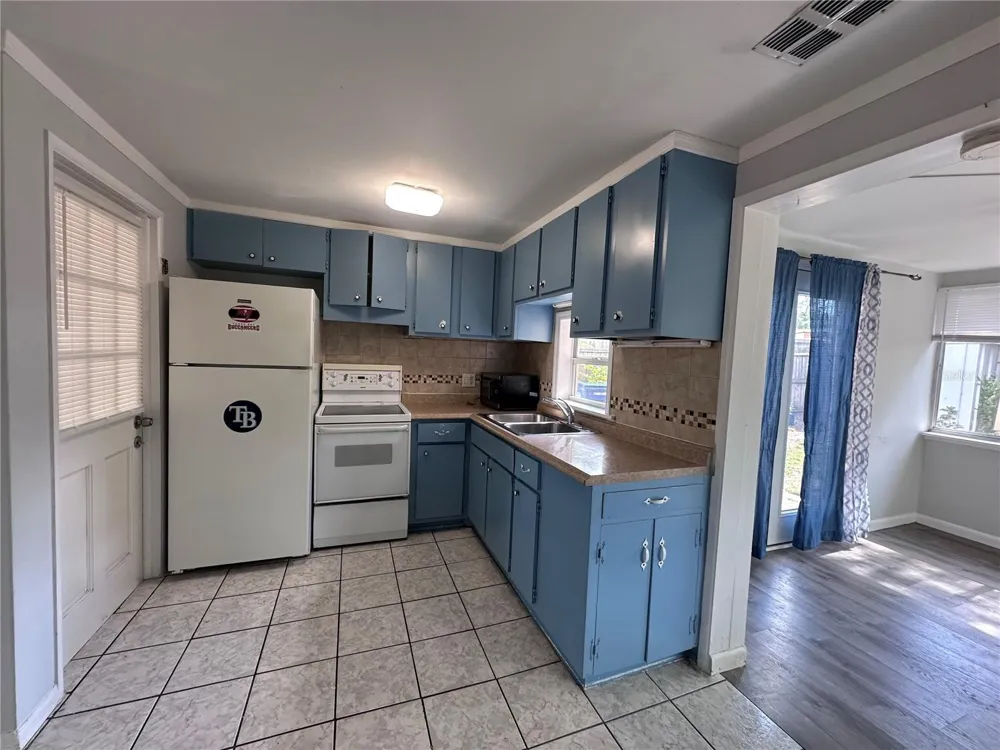 11452 104TH STREET Largo, FL 33773
