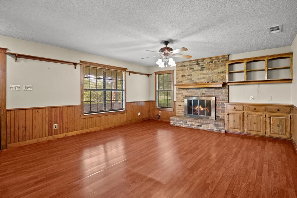 8659 Farm Road 115 Scroggins, TX 75480