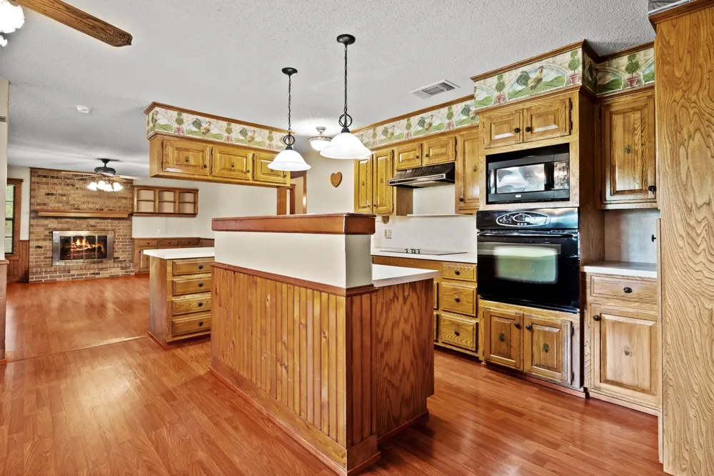 8659 Farm Road 115 Scroggins, TX 75480