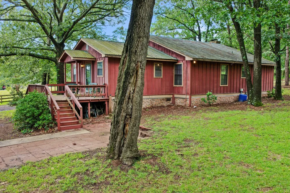 8659 Farm Road 115 Scroggins, TX 75480