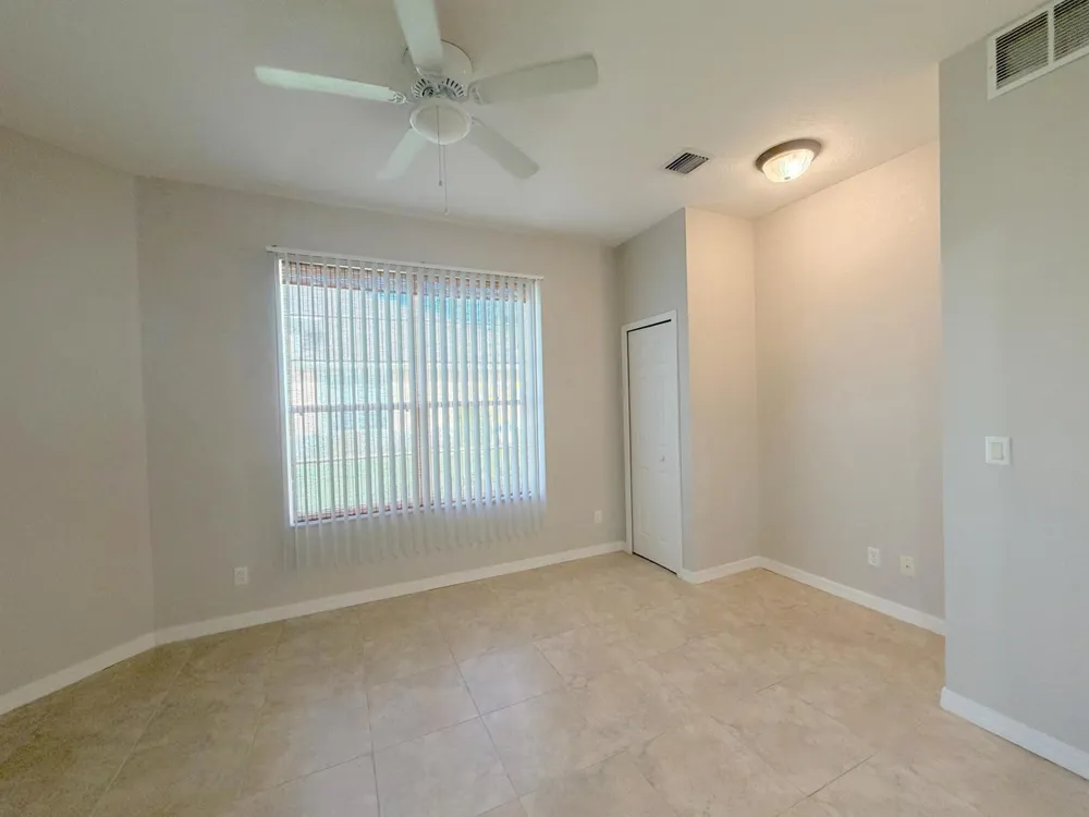 434 Tangerine Square SW Vero Beach, FL 32968