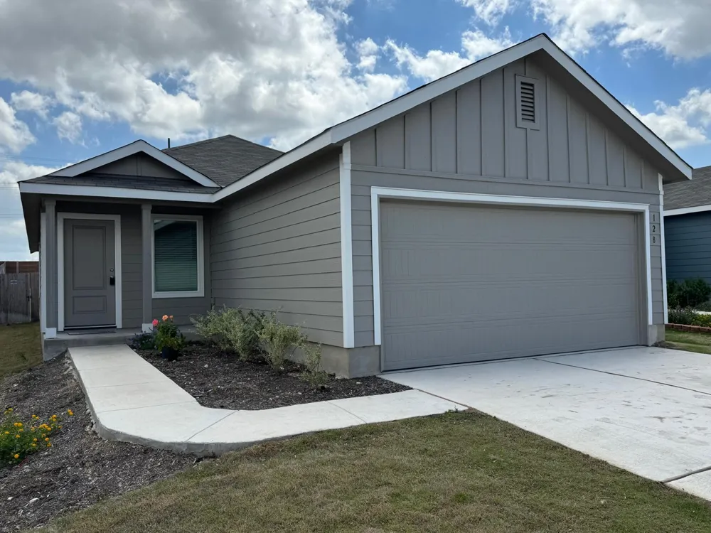 128 Burt Rainey Lane Jarrell, TX 76537