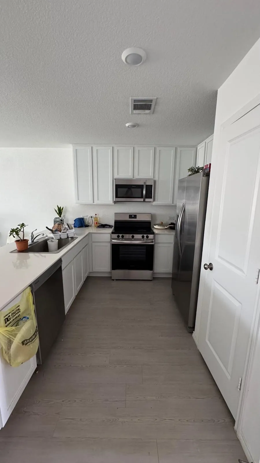 128 Burt Rainey Lane Jarrell, TX 76537