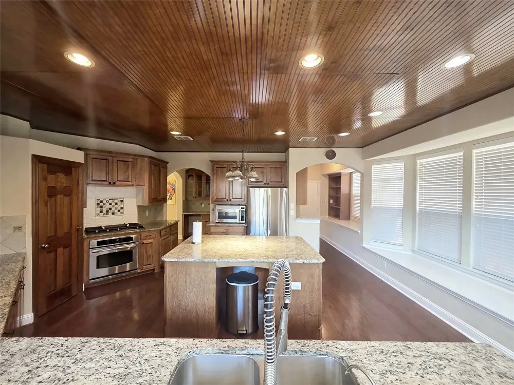 6814 Indian Meadow Court Sachse, TX 75048