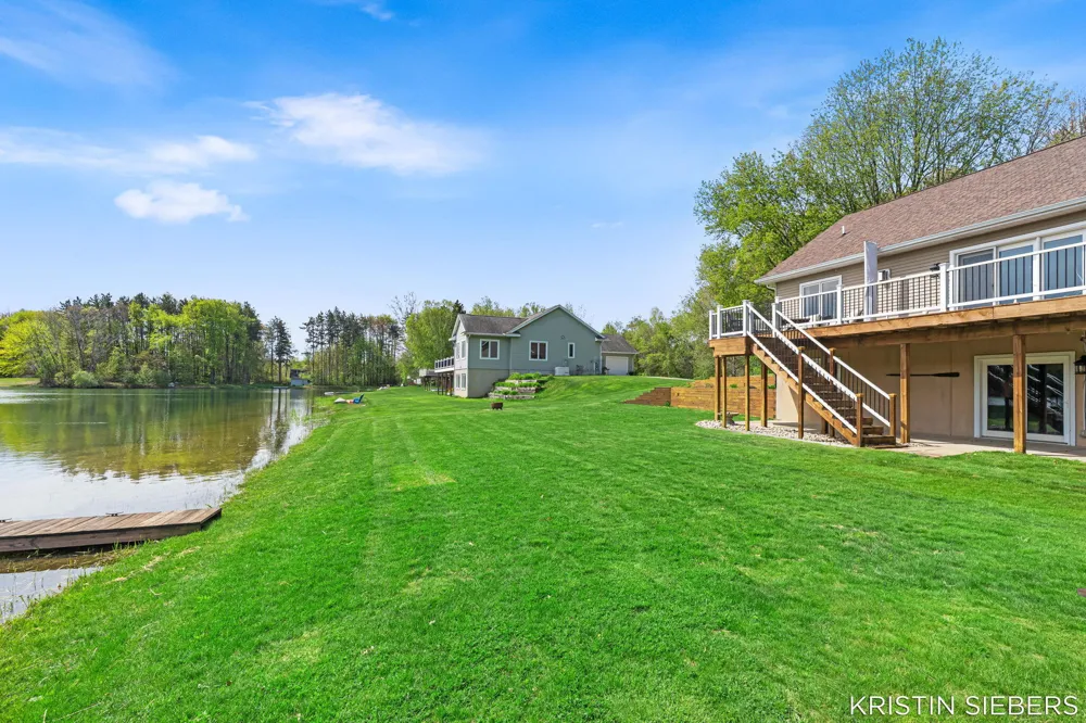 9760 Jade Drive Allendale Charter Township, MI 49401