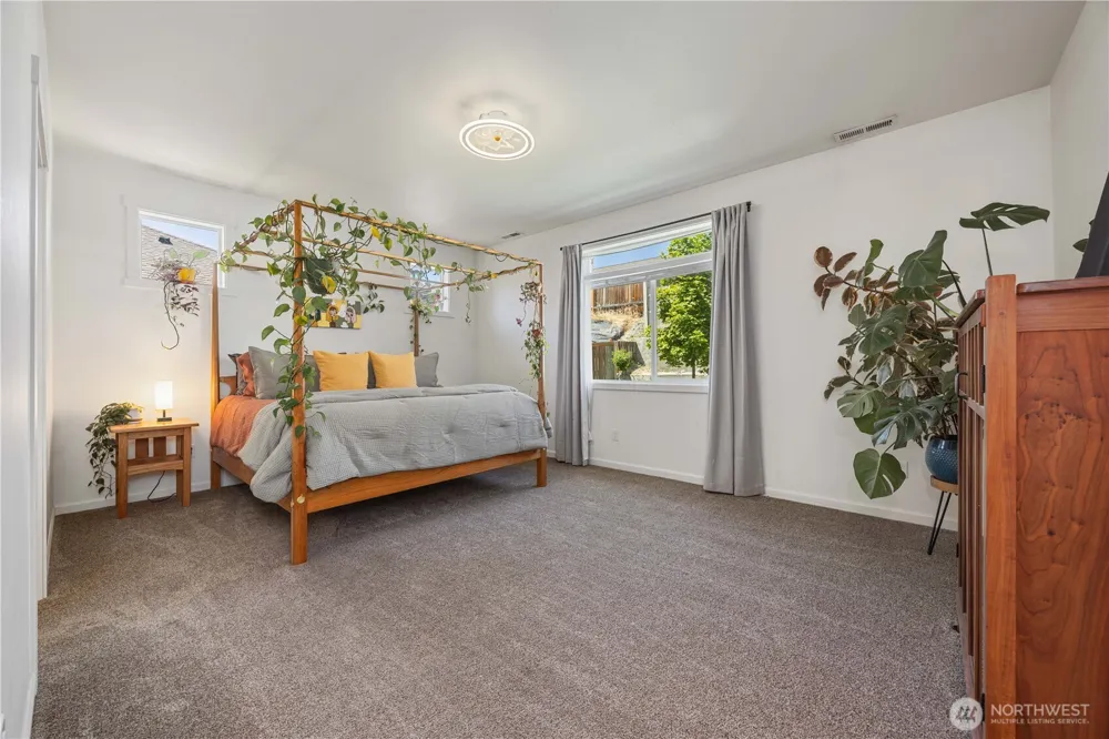 491 Spring View Place Chelan, WA 98816