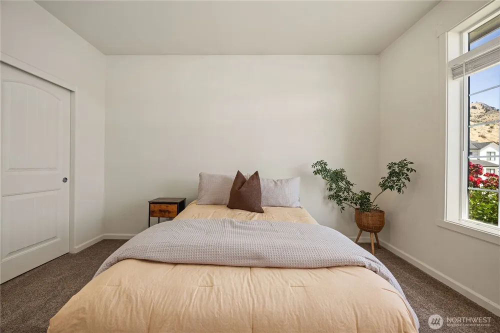 491 Spring View Place Chelan, WA 98816