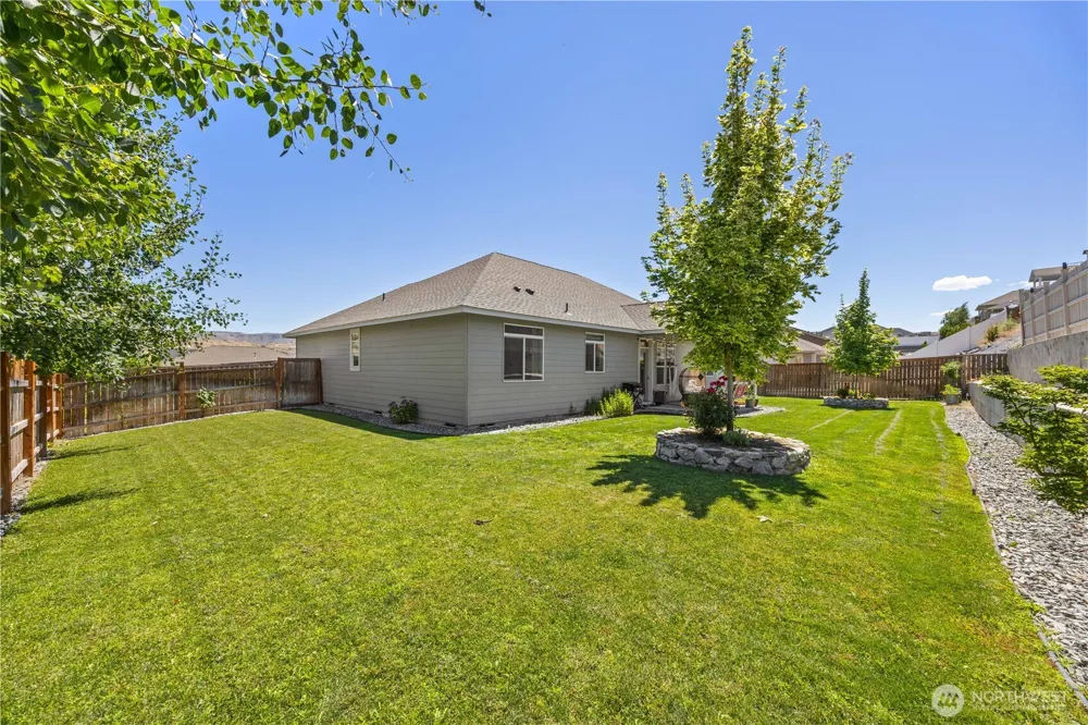 491 Spring View Place Chelan, WA 98816
