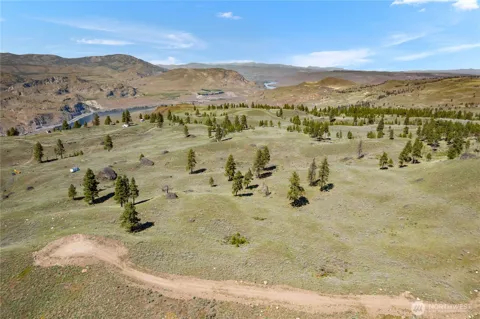 12 Columbia River Bluffs Road