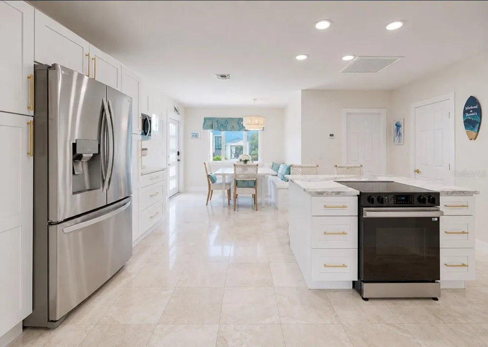 480 S BAYSHORE DRIVE Madeira Beach, FL 33708