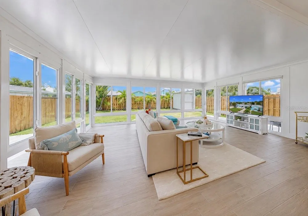 480 S BAYSHORE DRIVE Madeira Beach, FL 33708
