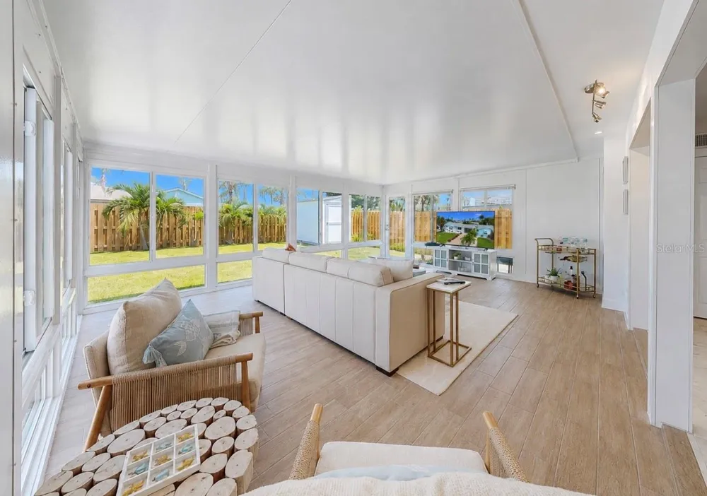 480 S BAYSHORE DRIVE Madeira Beach, FL 33708