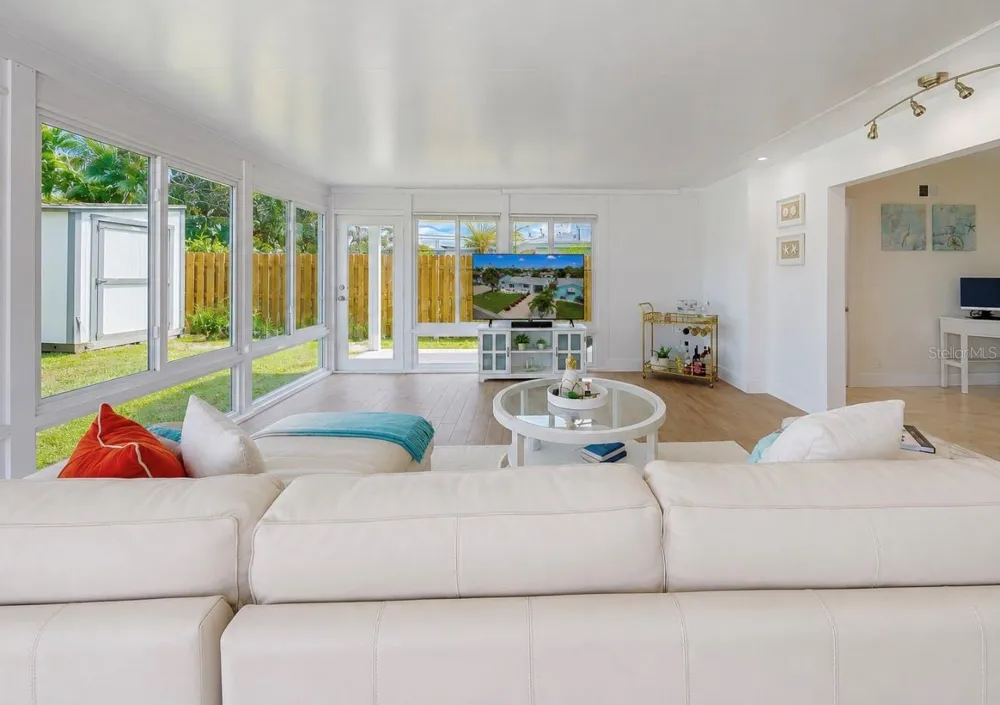 480 S BAYSHORE DRIVE Madeira Beach, FL 33708