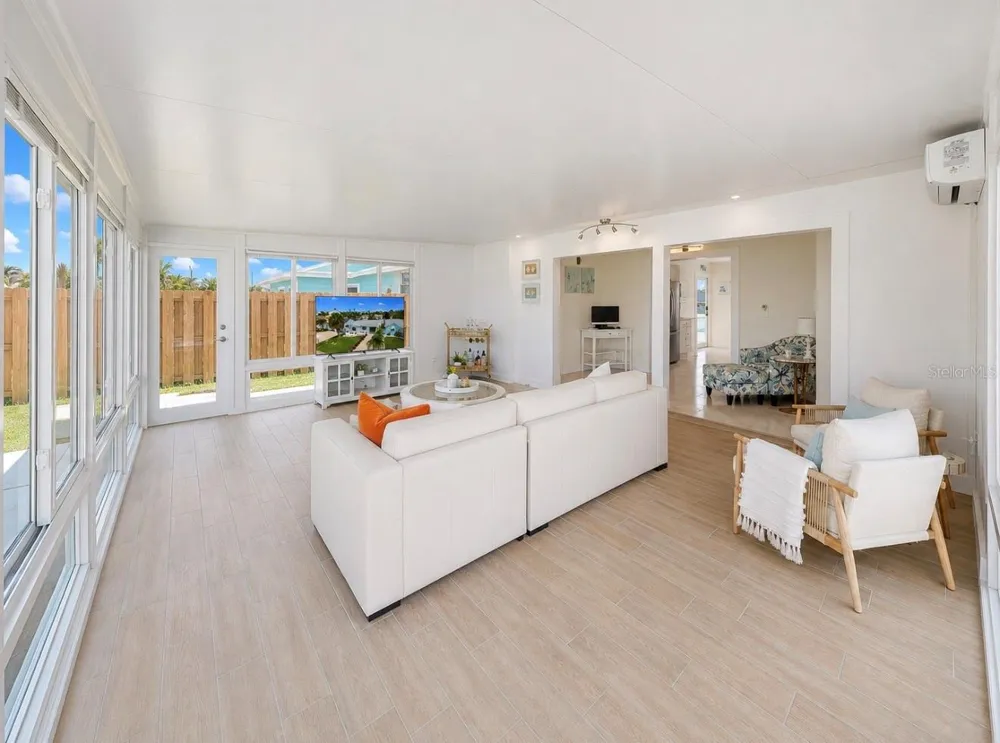 480 S BAYSHORE DRIVE Madeira Beach, FL 33708