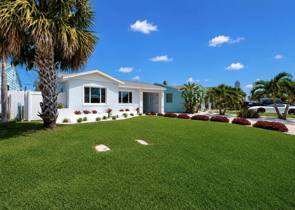 480 S BAYSHORE DRIVE Madeira Beach, FL 33708