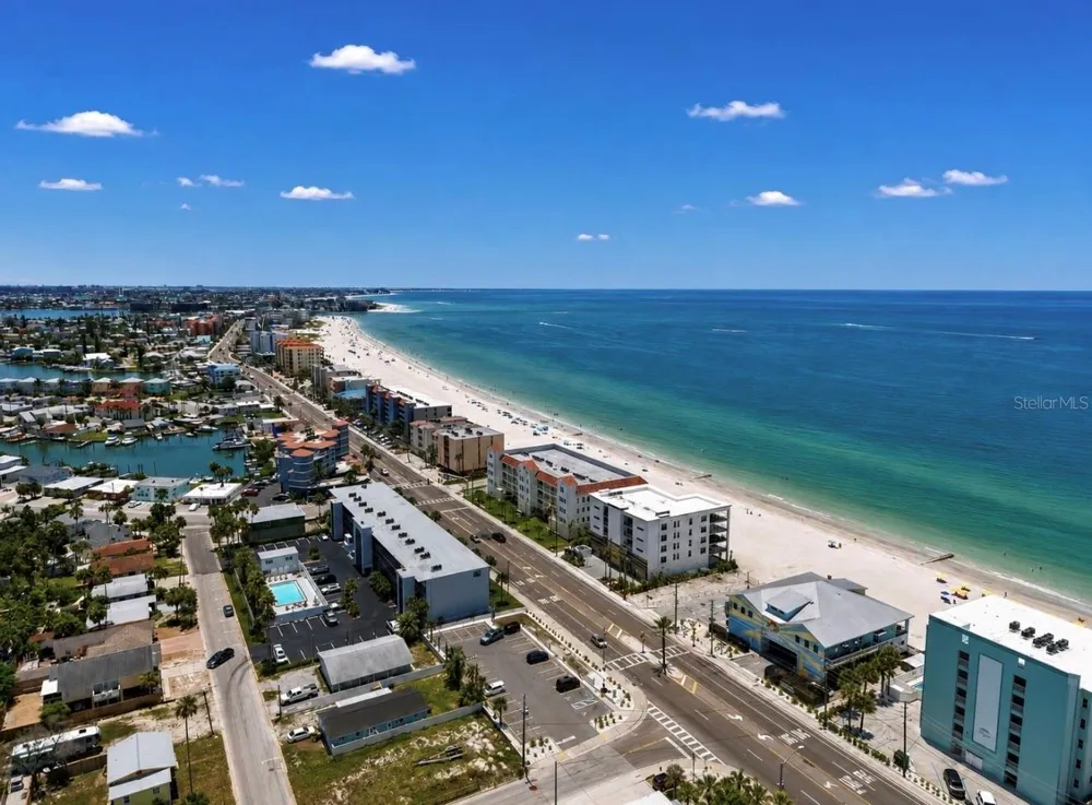 480 S BAYSHORE DRIVE Madeira Beach, FL 33708