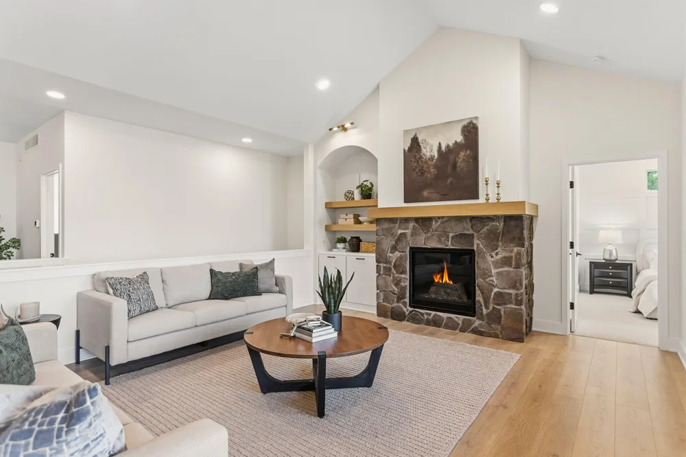 3126 Red Oak Drive Saugatuck, MI 49453