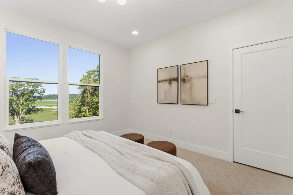 3126 Red Oak Drive Saugatuck, MI 49453