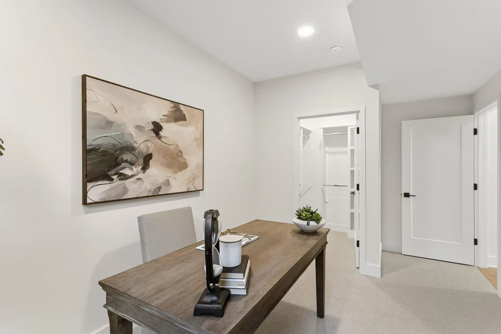 3126 Red Oak Drive Saugatuck, MI 49453