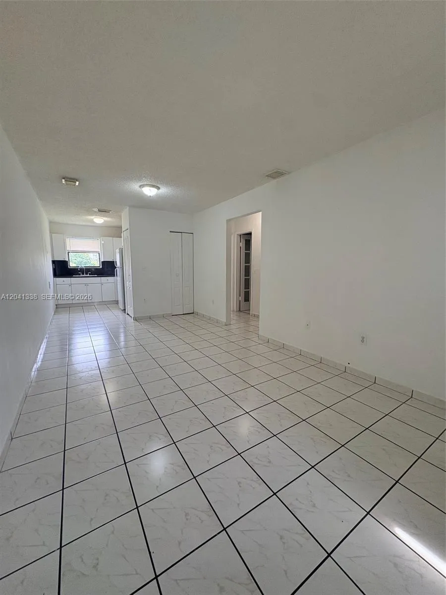 231 E 7th St #202 Hialeah, FL 33010