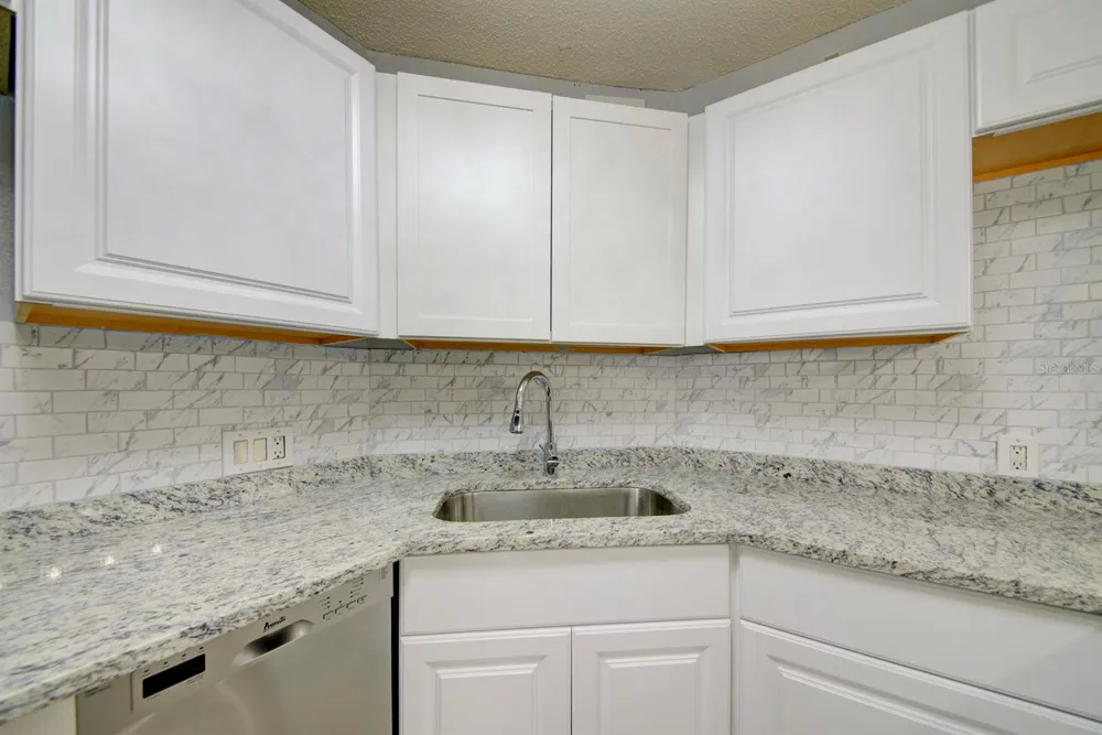 3315 58TH AVENUE S #306 St Petersburg, FL 33712