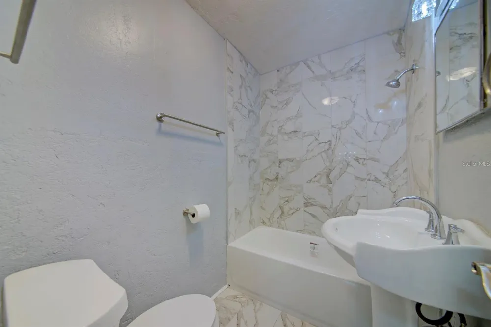 3315 58TH AVENUE S #306 St Petersburg, FL 33712