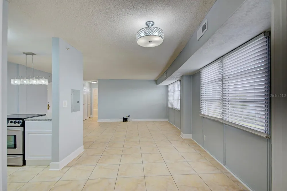 3315 58TH AVENUE S #306 St Petersburg, FL 33712