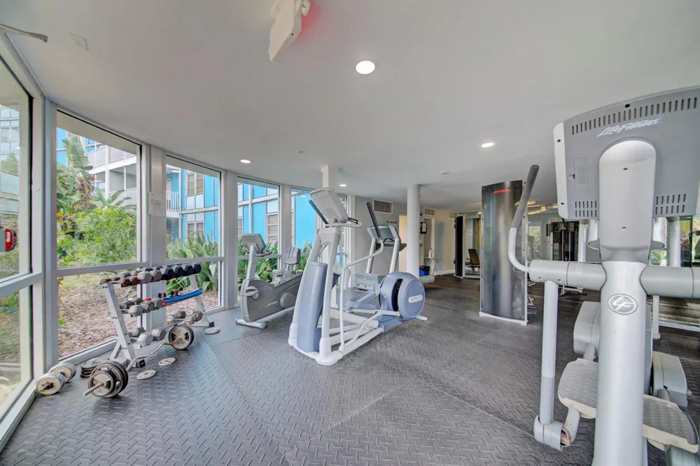 3315 58TH AVENUE S #306 St Petersburg, FL 33712